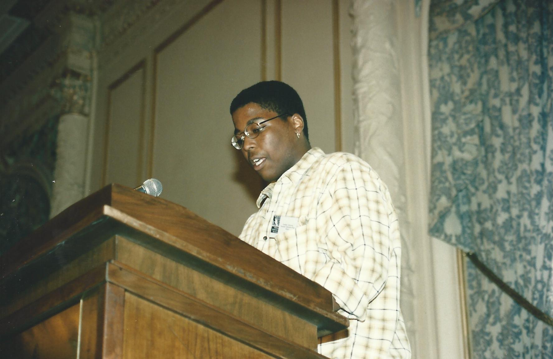 TieOneOn1998_0040.jpg